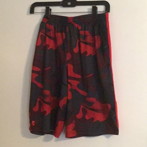 under armour camo shorts